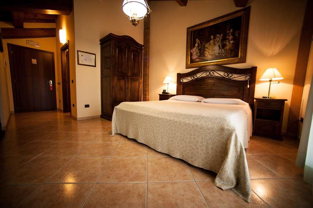 Hotel Corte Vecchia San Prospero Zimmer foto
