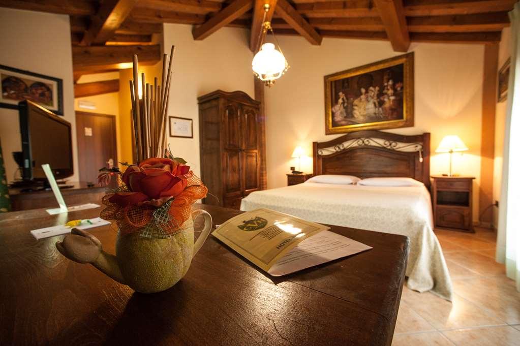Hotel Corte Vecchia San Prospero Zimmer foto
